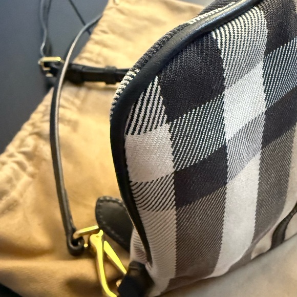 Burberry Peyton Crossbody - Picture 7 of 9